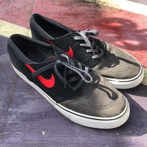 Nike Janoski Shoe